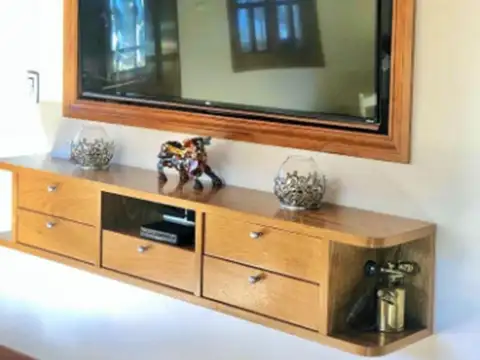 Casa en Venta con 3 cocheras