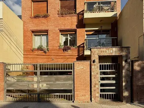 Alberto Vignes 1300, Piso 1°