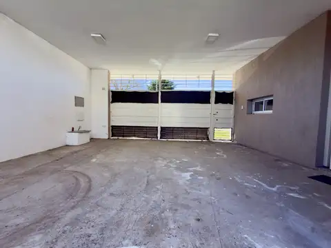 Casa en Alquiler de 3 dormitorios