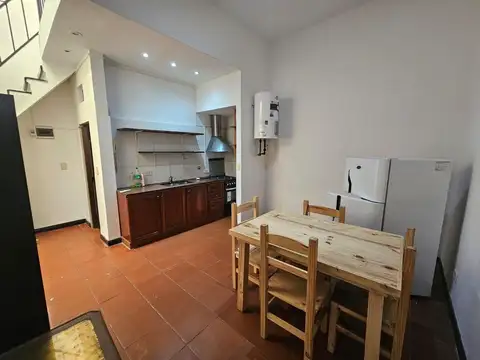 Depto Tipo Casa en Alquiler de 2 ambientes