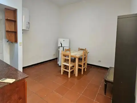 Depto Tipo Casa en Alquiler de 1 dormitorio
