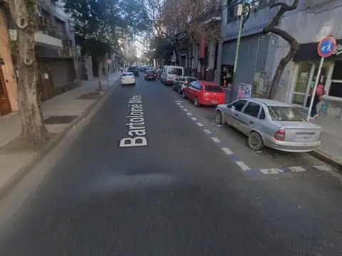 Bartolomé Mitre e/ Ayacucho y Riobamba