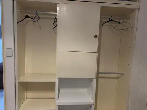 DEPARTAMENTO EN ESQUINA EN PERON Y PARANA EXELENTE UBICACION