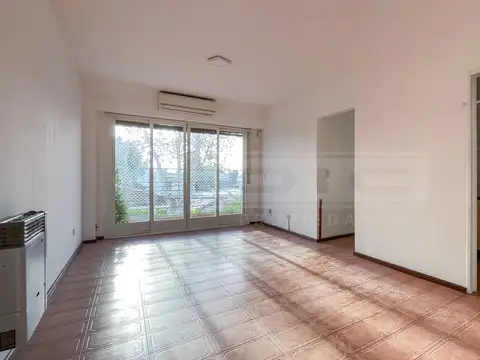 Depto Tipo Casa en Alquiler de 2 dormitorios