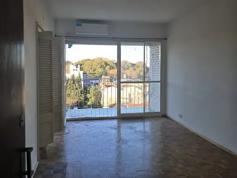 Avenida Santa Fe al 700