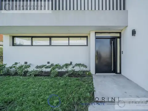 Casa con Diseño Unico en Venta - Greenville Polo