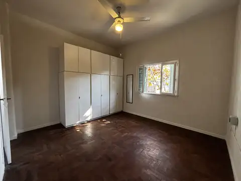 Depto Tipo Casa en Alquiler de 1 dormitorio