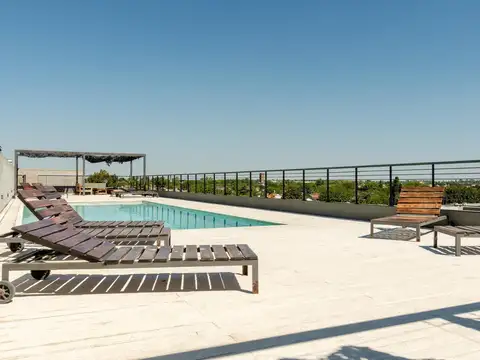 Divino departamento en dúplex con jardín propio en venta en Nuevo Beccar Central.