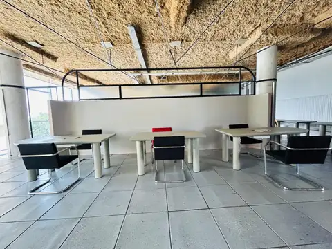 GRAN OFICINA DE 909 METROS MAS 10 COCHERAS VISTA AL RIO