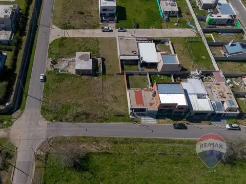 Solares del Parque II 53 y 163 100