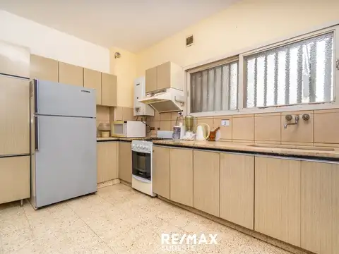 VENTA DEPARTAMENTO CENTRO 4 AMBIENTES CON COCHERA