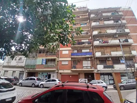 Departamento Monoambiente PB  Venta Paternal