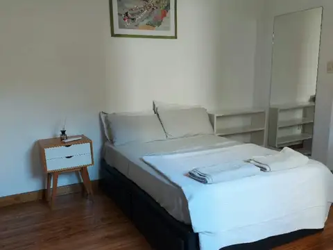 Venezuela 400, Piso 1