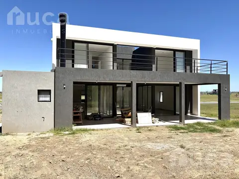 Casa en Venta en Belén de Escobar, USD 399.000