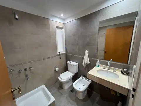 Departamento en Venta en Villa del Parque, USD 215.000