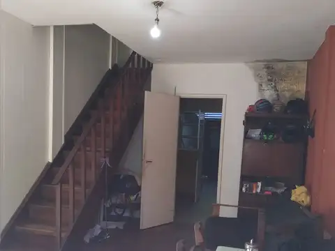 DEPARTAMENTO DE TRES AMBIENTES EN DUPLEX PARA APROVECHAR