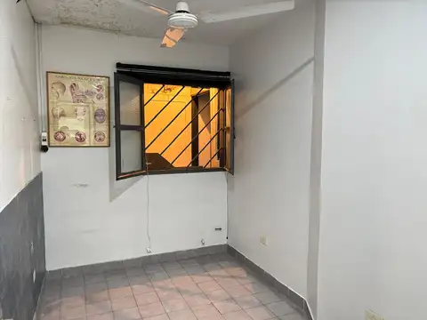 Local en Alquiler en Munro-Este, $ 2.200.000