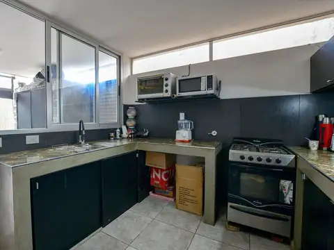 Depto Tipo Casa en Venta con 1 cocheras