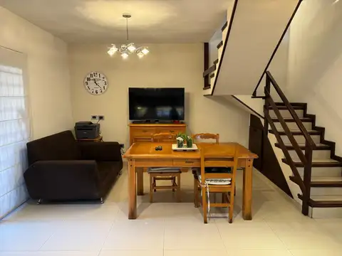 Casa en Venta con 5 cocheras