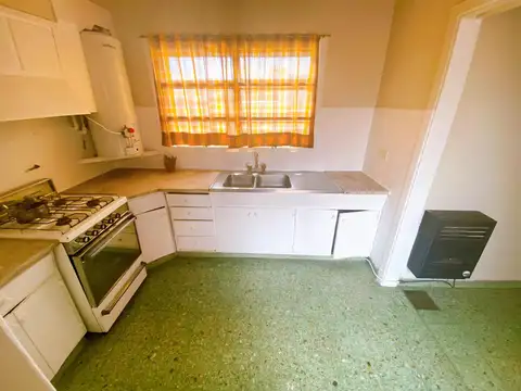 Departamento 4 ambientes con 2 baños