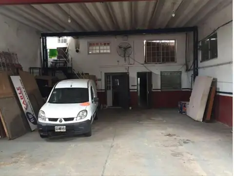 Galpon muy amplio RETASADO