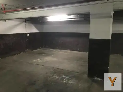 Cochera en venta - 11Mts2 - Monserrat