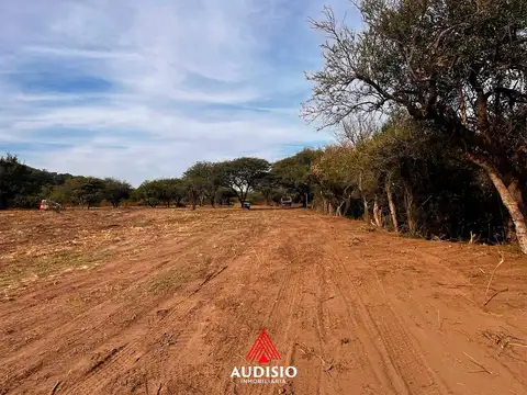 Chacra con Costa de Rio - Almafuerte