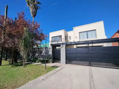 Casa en Alquiler de 4 dormitorios
