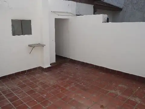 Depto Tipo Casa en Alquiler 60 años