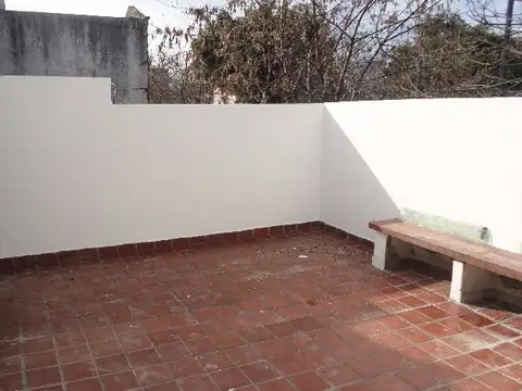 Depto Tipo Casa 3 ambientes con 1 baño