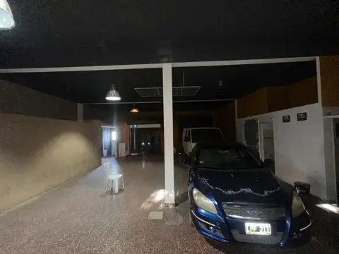 Local en Alquiler en Gregorio de Laferrere, $ 1.200.000