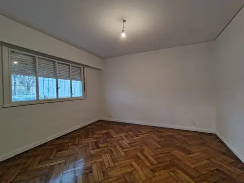 Casa en Venta en Versalles, USD 215.000