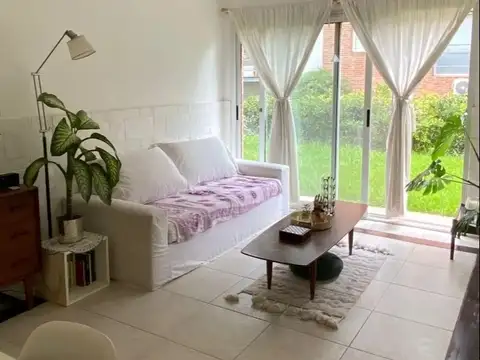 Las Mercedes Pilar 100