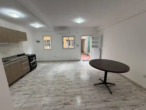 Alquiler Monoambiente en Villa Luzuriaga