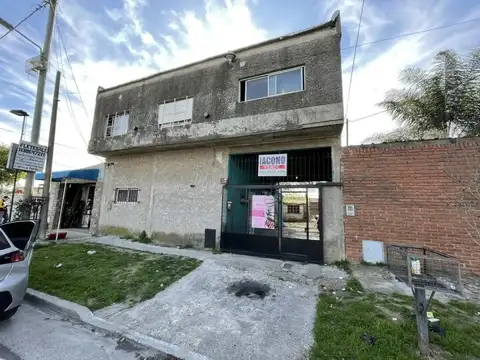 Calle 852 N° 235 entre Av. Gral. Mosconi y Calle 872, Quilmes Oeste , Piso 0