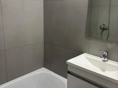 Departamento en Alquiler en Martín, $ 550.000
