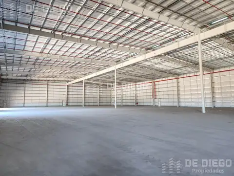 Deposito Nave 4500 m2en alquiler dentro del Parque Industrial Reconquista, Trujui Moreno.