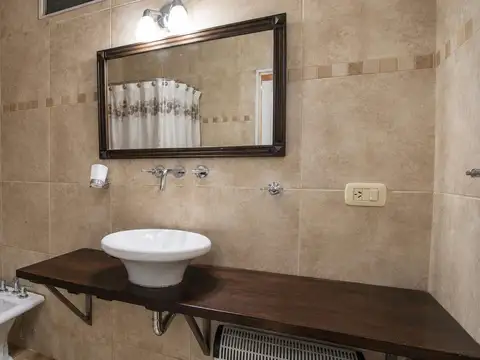 Casa 4 ambientes con 1 baño