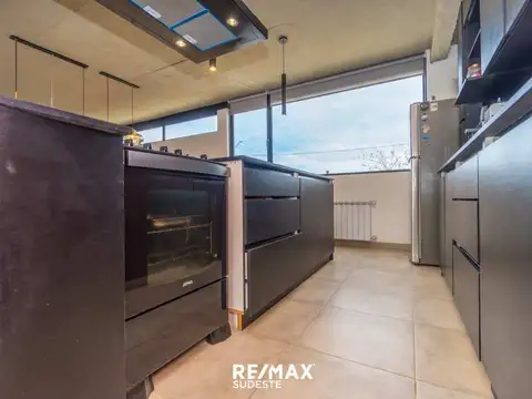 VENTA CASA EXCELENTE BARRIO PETRONA PREMIUM