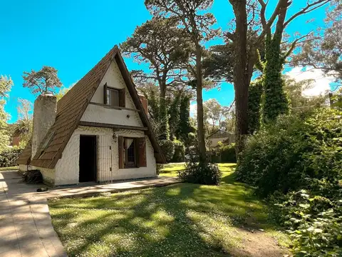 VENTA Casa 3 amb en dos Lote Bosque Peralta Ramos 