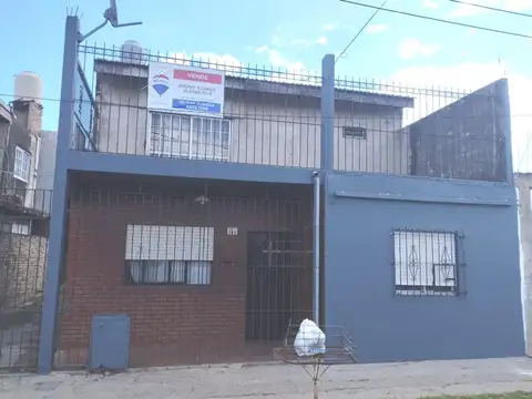 VENTA CASA MULTIFAMILIAR 5 AMB RAFAEL CASTILLO