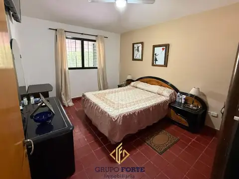 CASA EN VENTA CON PILETA EN PLAYAS DE ORO, A METROS DEL RIO