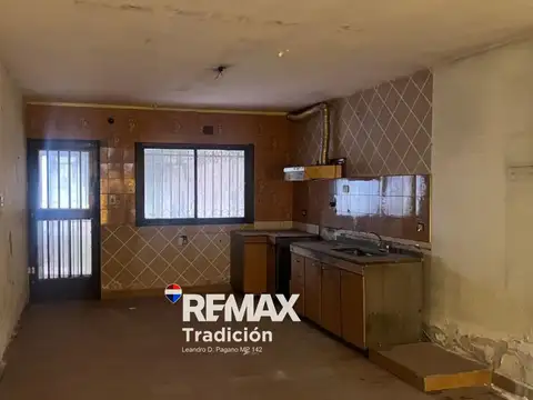 VENTA CASA + DEPARTAMENTO A RECICLAR - LA LIGURIA