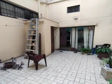 Depto Tipo Casa en Venta en Almagro, USD 135.000