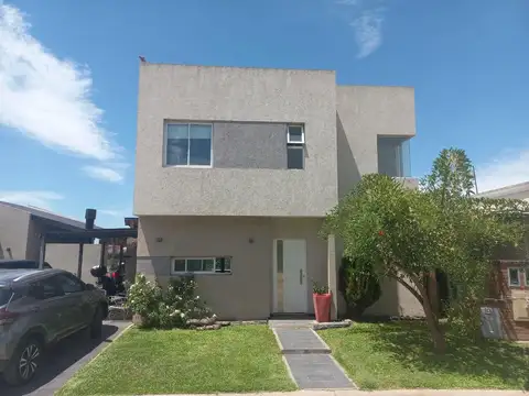 Casa de 4 ambientes en Venta en Barrio Privado El Aljibe, Manzanares, Pilar, GBA Norte