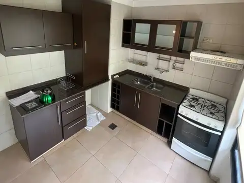Departamento en Alquiler con 1 cocheras