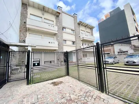 Departamento 2 ambientes en muy buena ubicación.