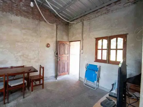 SE VENDE CASA EN BARRIO NAZARETH RECONQUISTA
