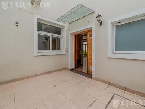 Hermoso Ph tipo casa, 4 amb. - Jardín - Quincho 