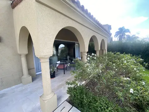 Casa en Venta de 5 dormitorios